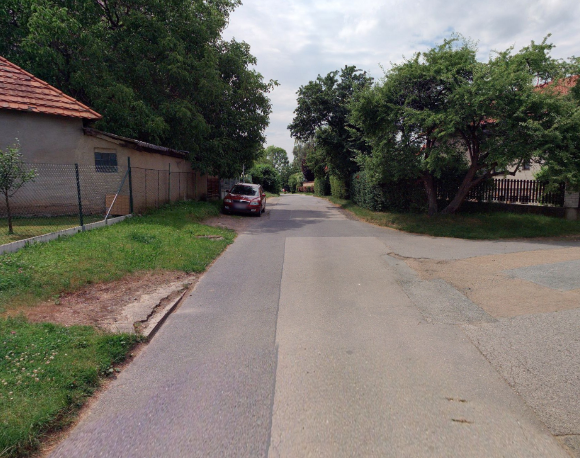 Zklidnění ulice U Koupaliště.